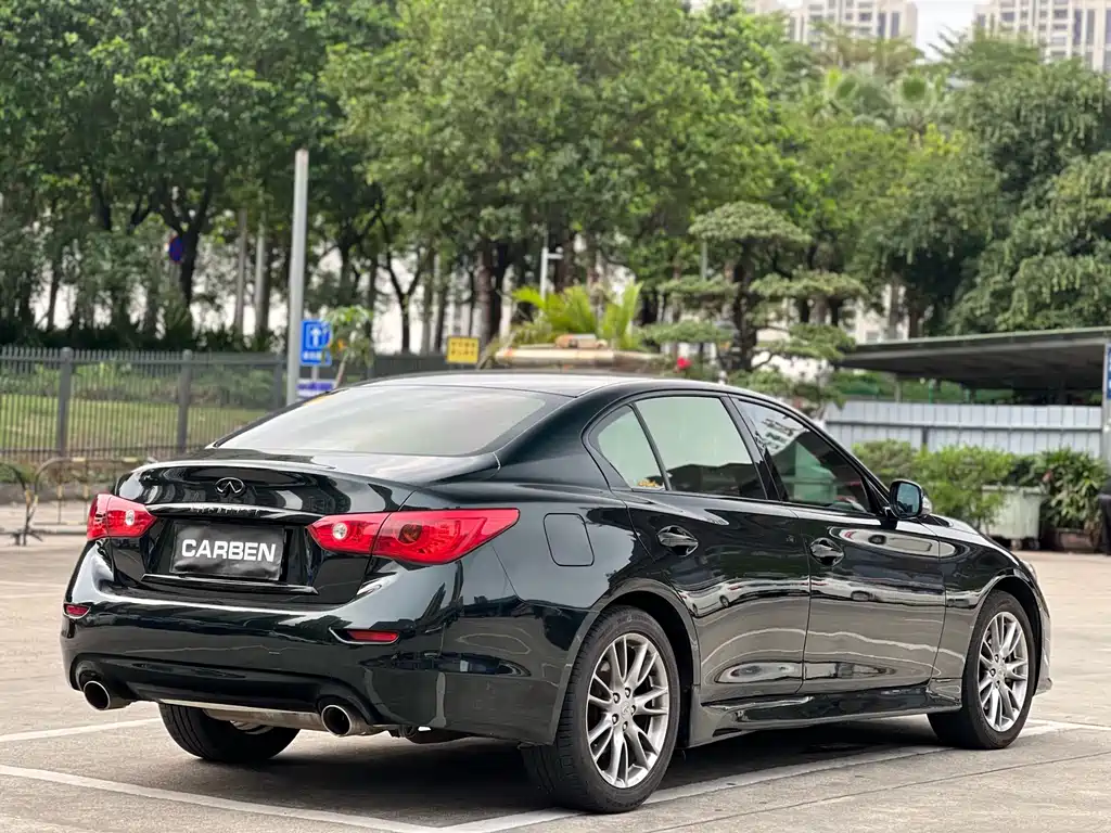 Infiniti Q50 L 2.0 T Joy