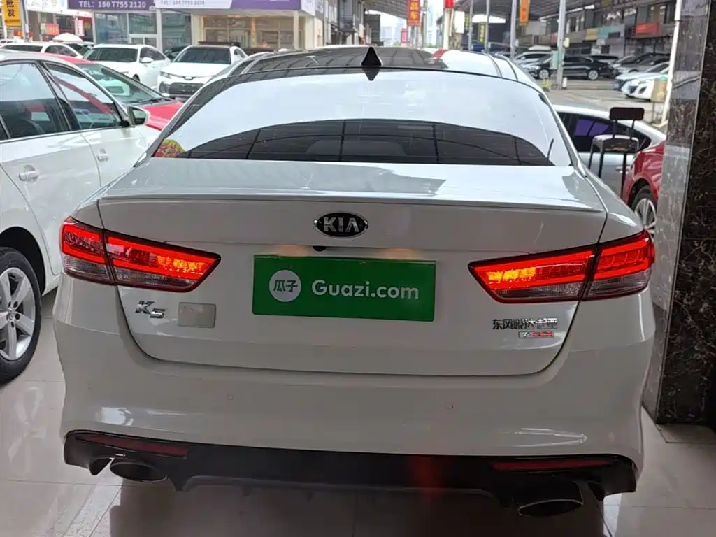 Kia K5 1.6 T Auto LUX