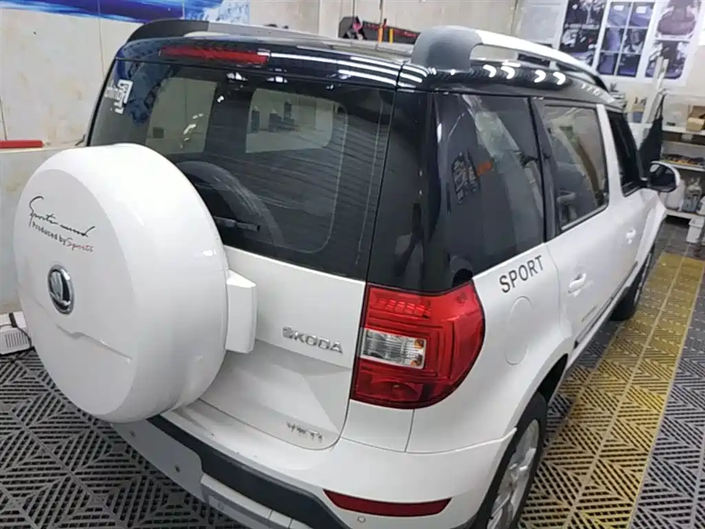 Yeti 1.8 TSI DSG Arctic
