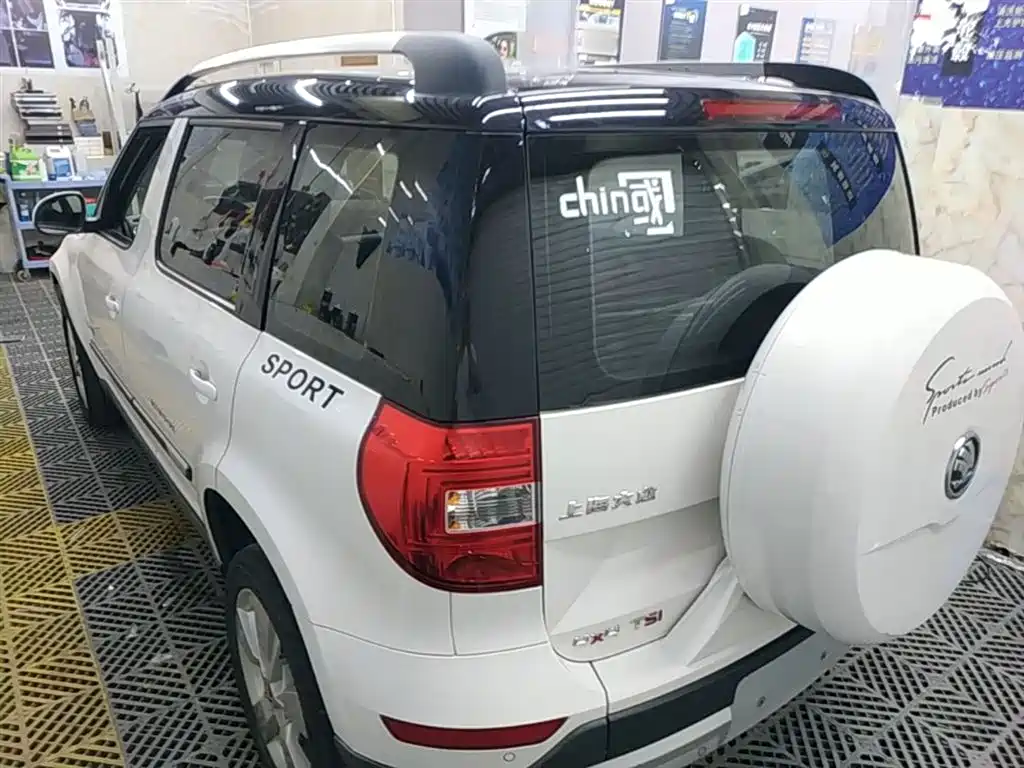Yeti 1.8 TSI DSG Arctic