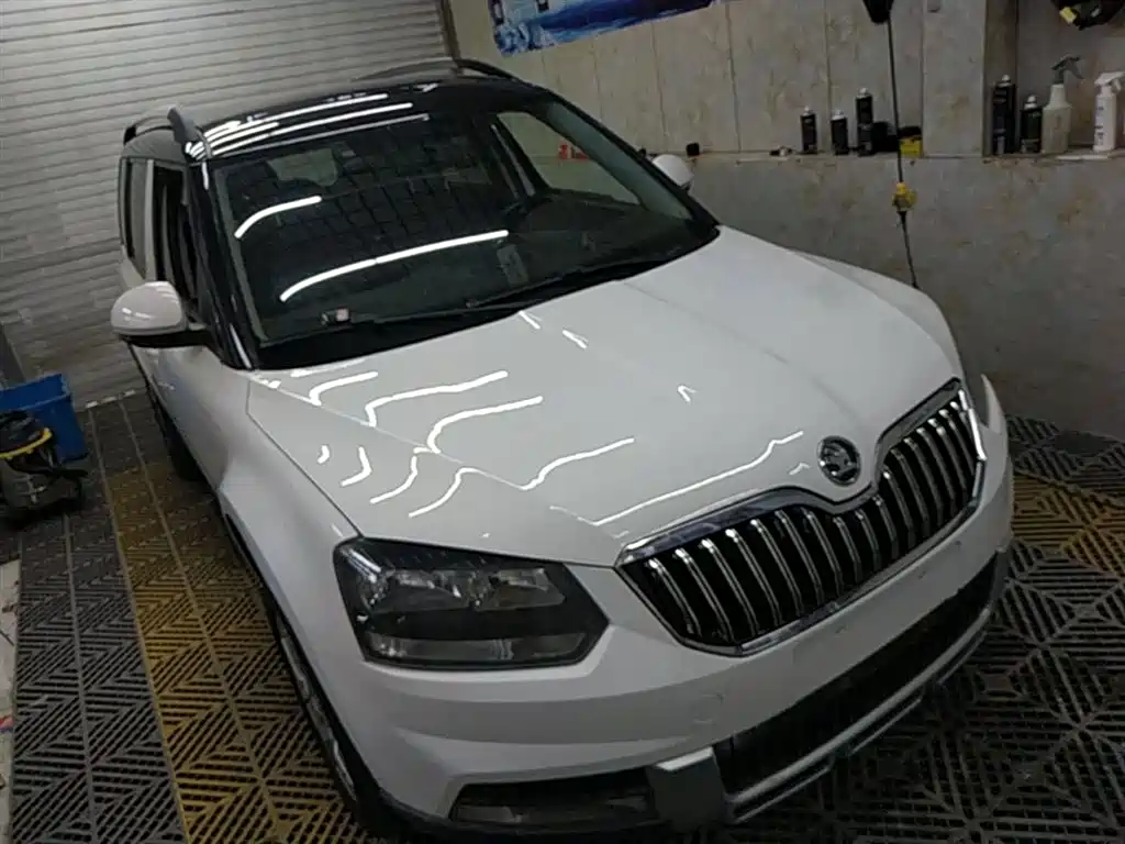 Yeti 1.8 TSI DSG Arctic