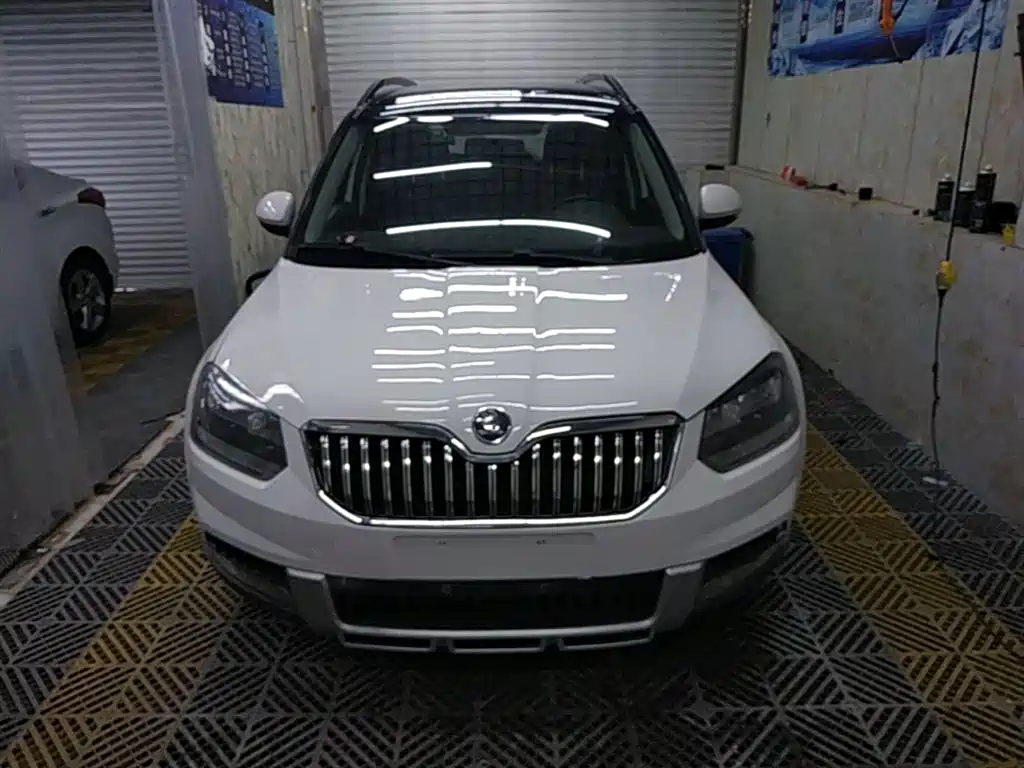 Yeti 1.8 TSI DSG Arctic