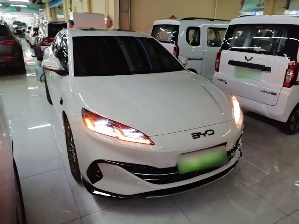 Seal 06 DM-i Smart Drive 80 KM Distinguished