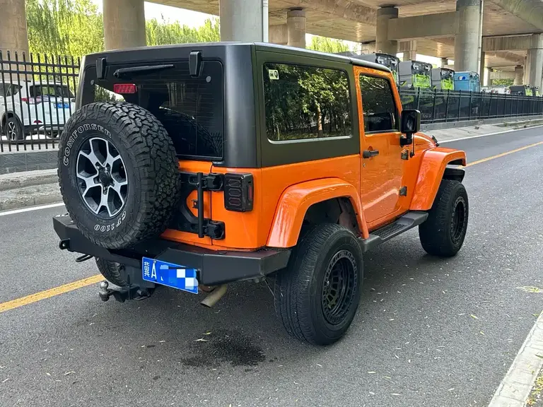 Jeep Wrangler 3.6 L Sahara 2-door