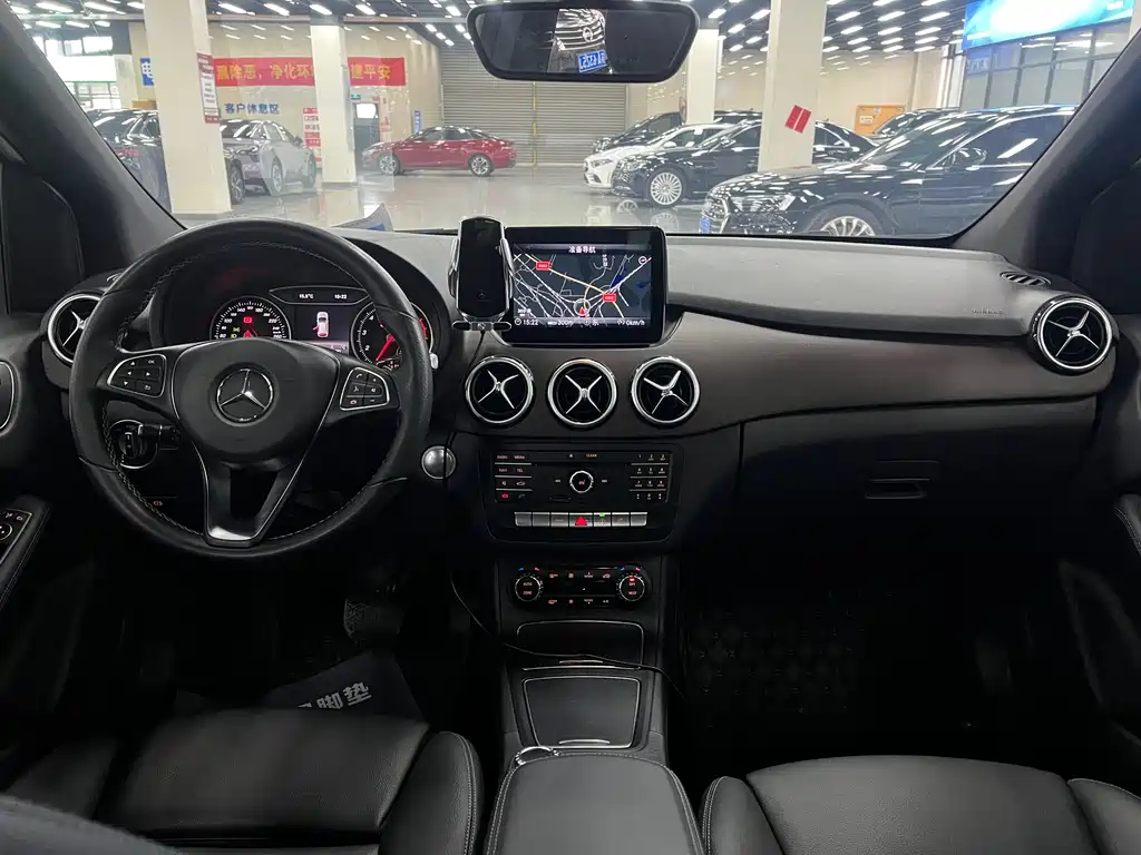 Mercedes-Benz B-Class B 200 Luxury