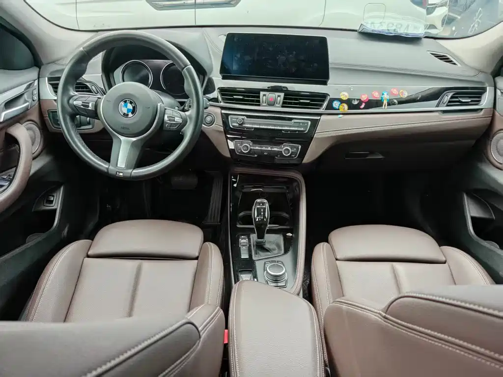 BMW X2 sDrive25 i Premium M Sport Package