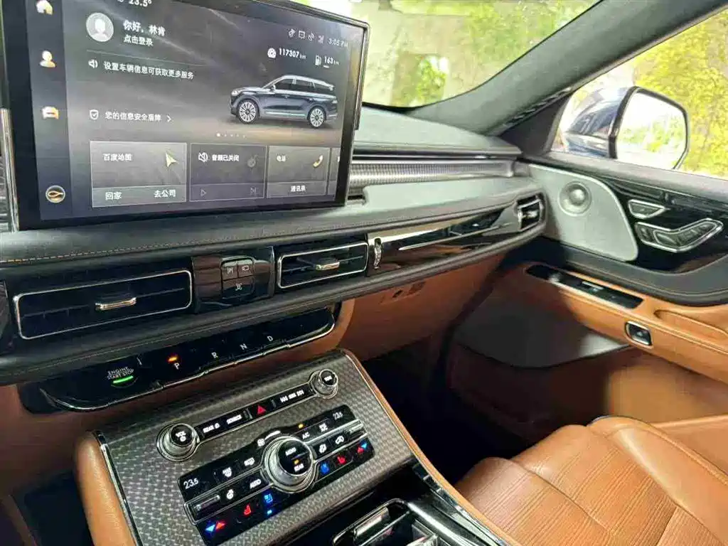 Aviator 3.0 T V6 4 WD President