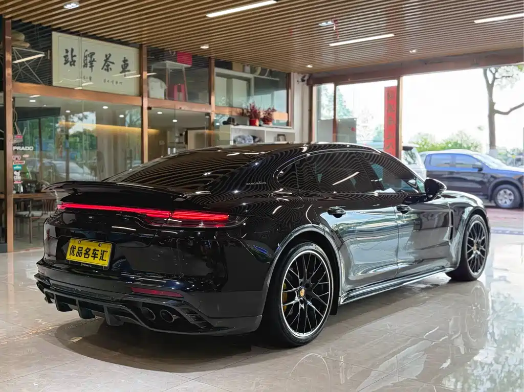 Panamera Facelift Panamera Executive Extended Platinum 2.9 T