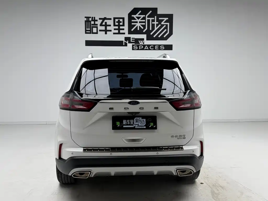 Edge PLUS EcoBoost 245 2 WD Platinum Sharp 5-seat
