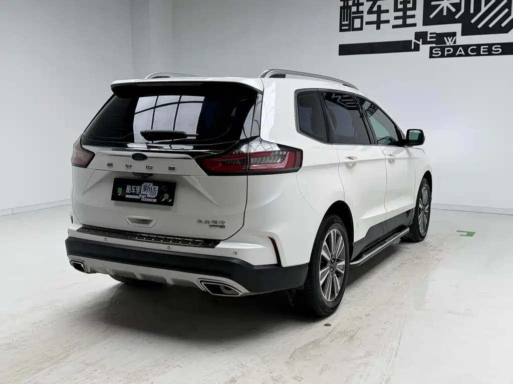 Edge PLUS EcoBoost 245 2 WD Platinum Sharp 5-seat