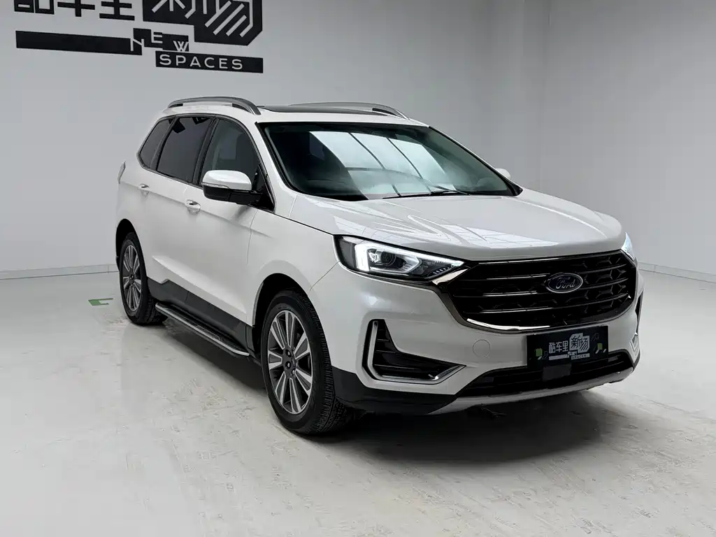 Edge PLUS EcoBoost 245 2 WD Platinum Sharp 5-seat