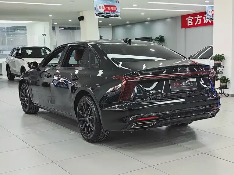 Hongqi H5 2.0 T Auto Shadow