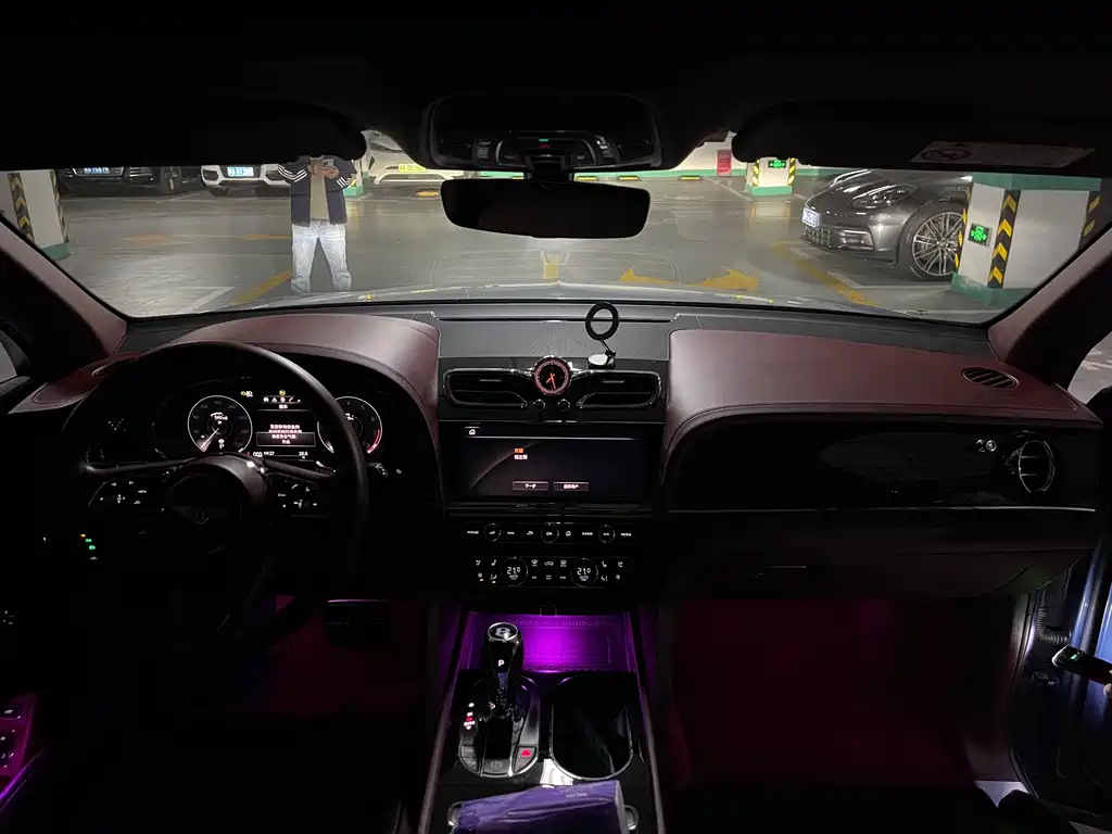 Bentayga 4.0 T V8