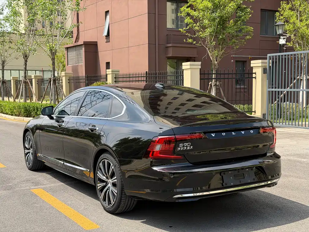 Volvo S90 B5 Smart Vision Luxury