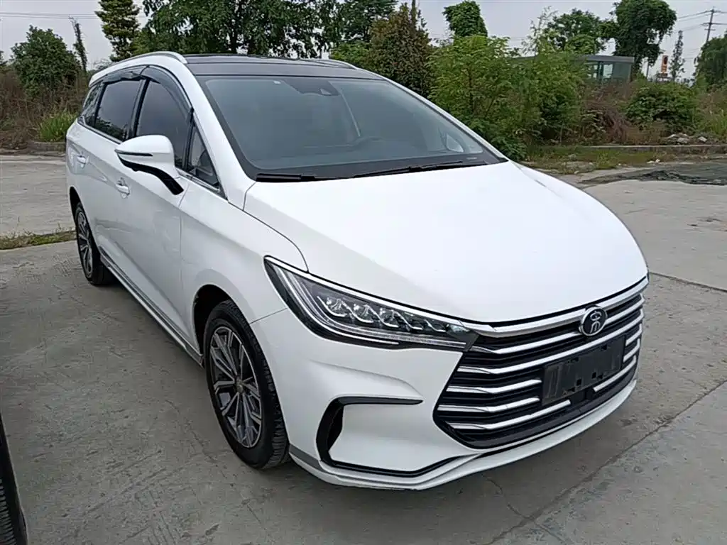 Song MAX Upgraded 1.5 T Auto Flagship 7-seat