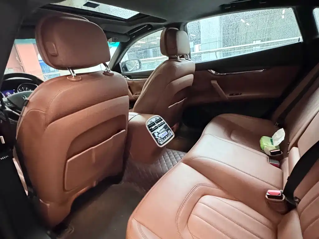 Quattroporte 3.0 T Standard