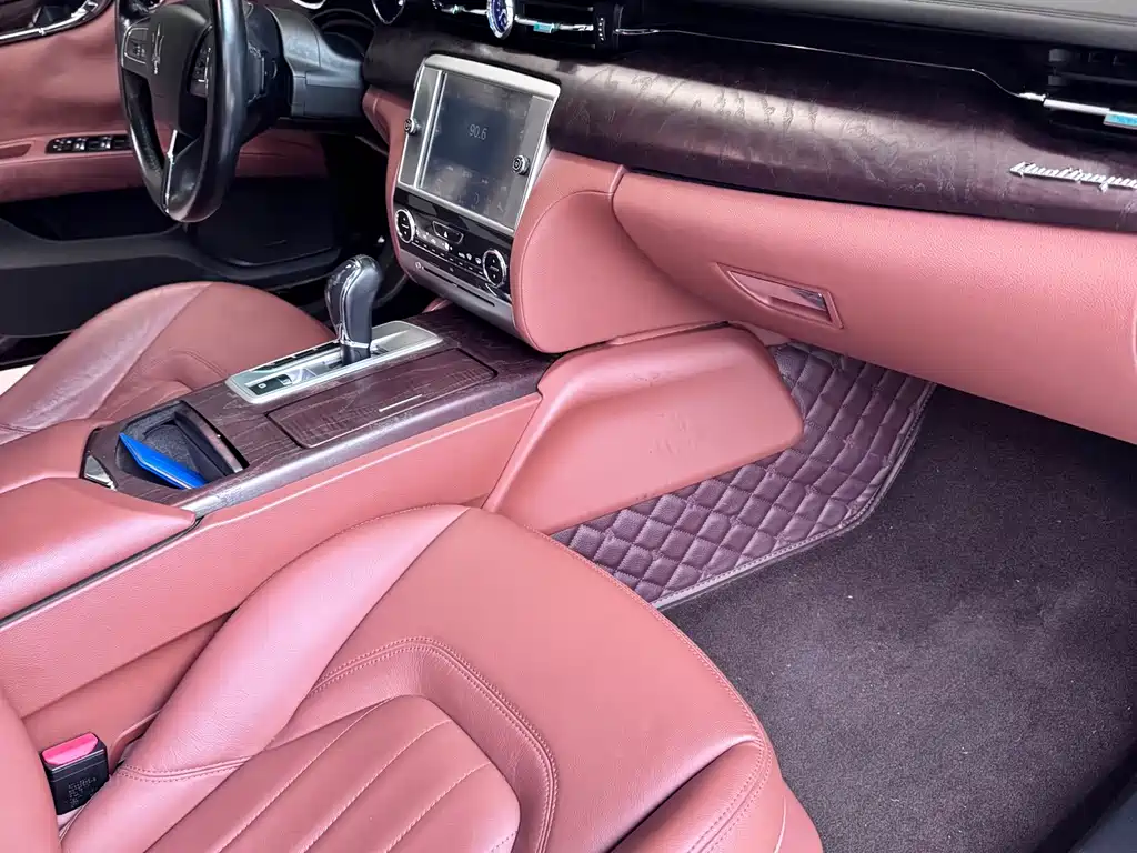 Quattroporte 3.0 T Standard