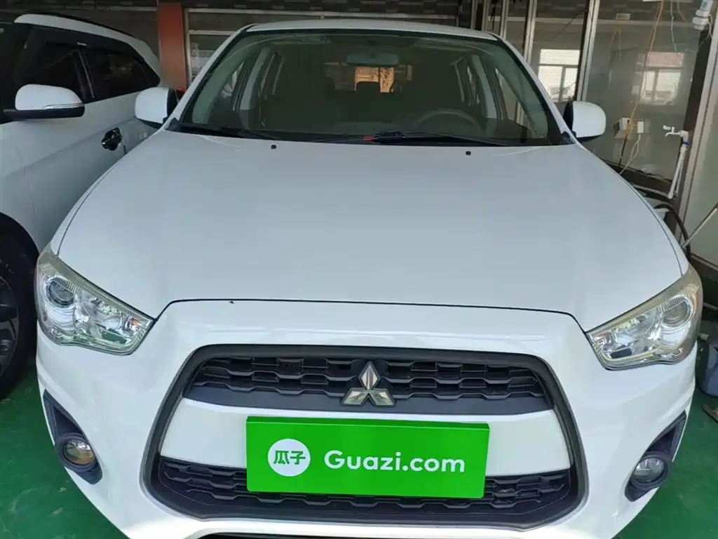 ASX 2.0 L CVT 2 WD Elite