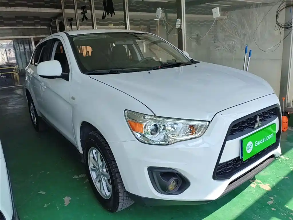 ASX 2.0 L CVT 2 WD Elite