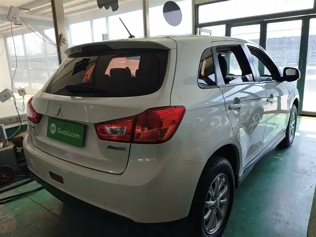 ASX 2.0 L CVT 2 WD Elite