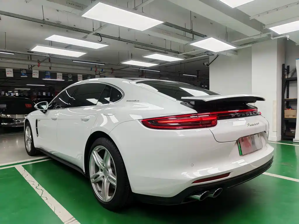 Panamera NEV Panamera 4 E-Hybrid Executive Extended 2.9 T