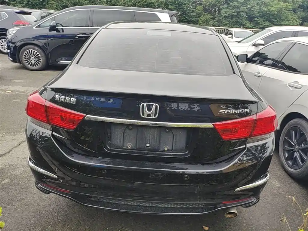 Spirior 2.0 L Distinguished