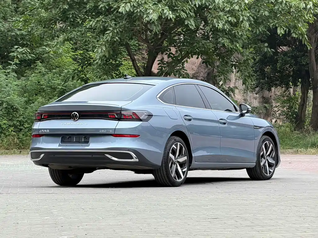Lamando Lamando L 280 TSI DSG Spicy Cool