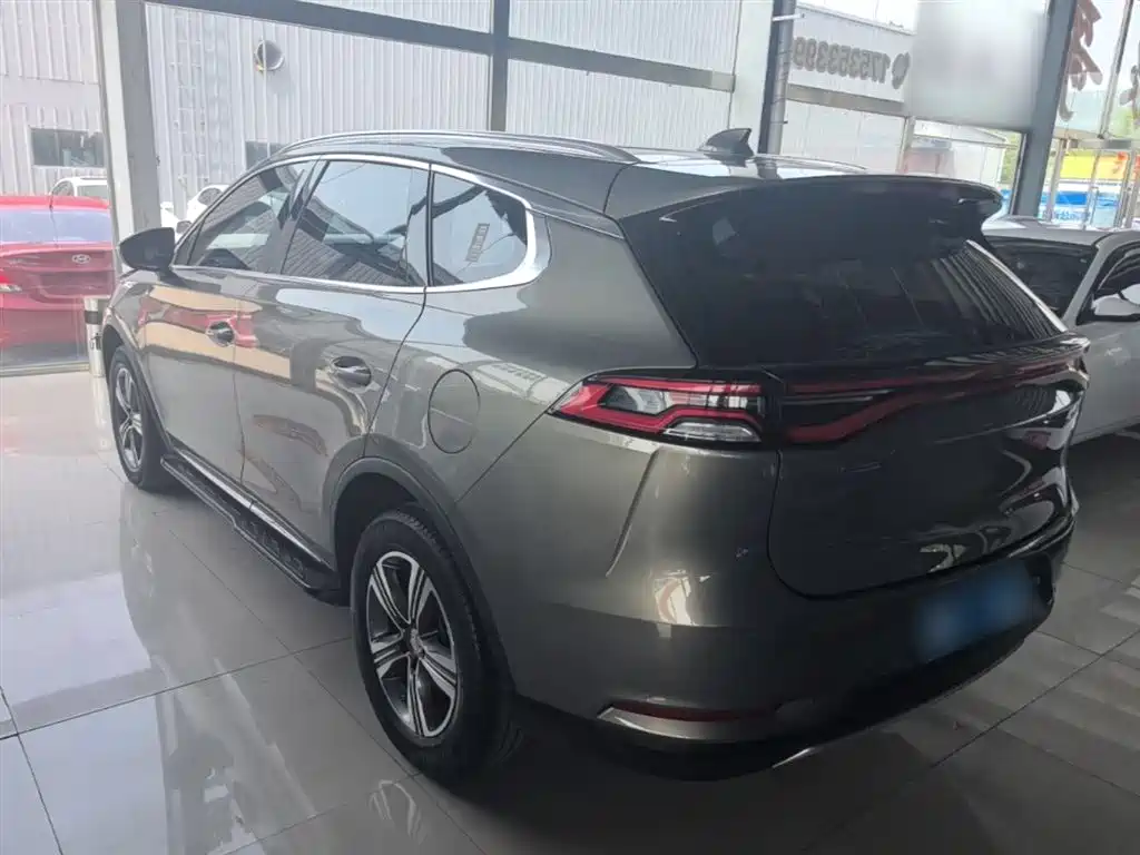 Tang 2.0 T Auto Connected Premium Joy 7-seat CN-V