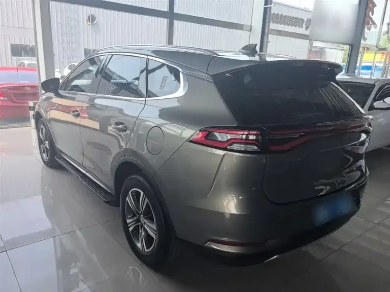 BYD Tang 2.0 T Auto Connected Premium Joy 7-seat CN-V