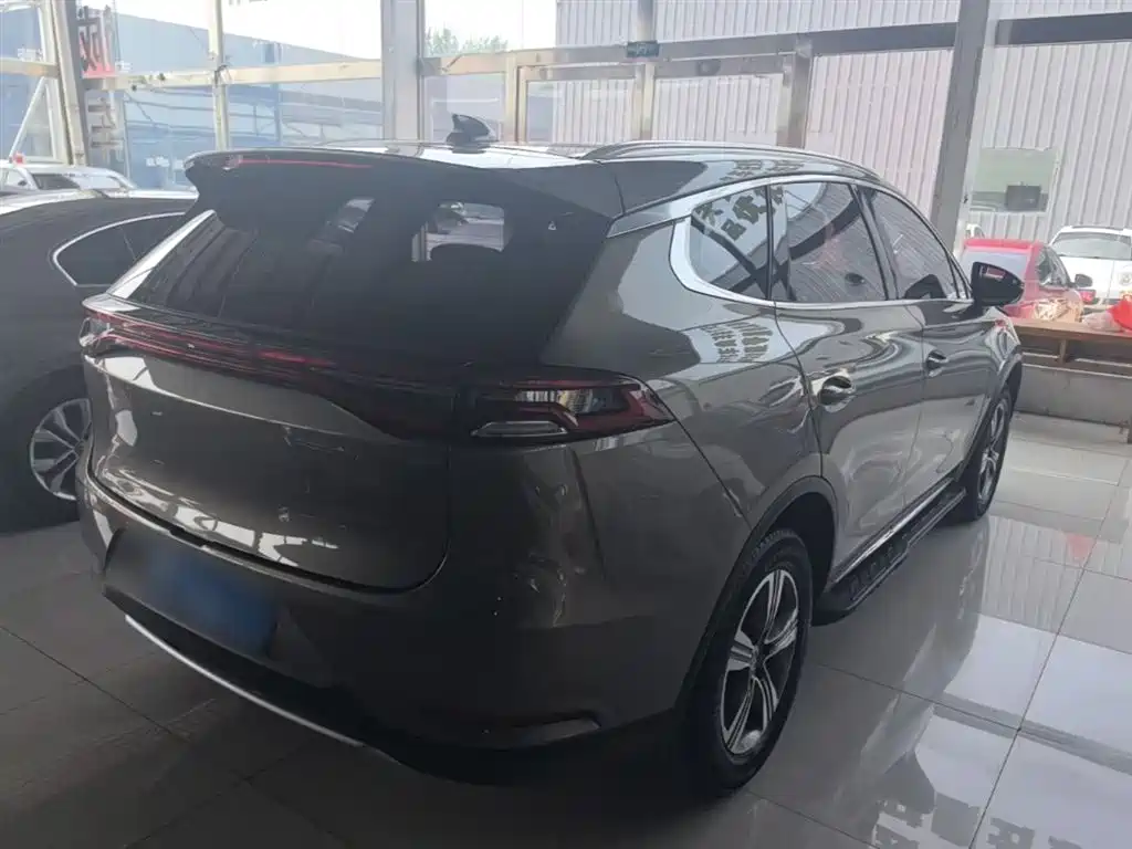 Tang 2.0 T Auto Connected Premium Joy 7-seat CN-V