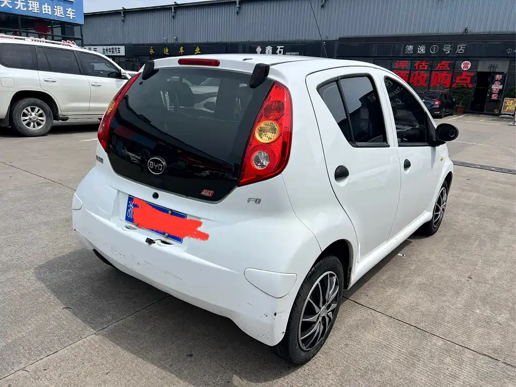 BYD F0 1.0 L AMT Xuan Cool