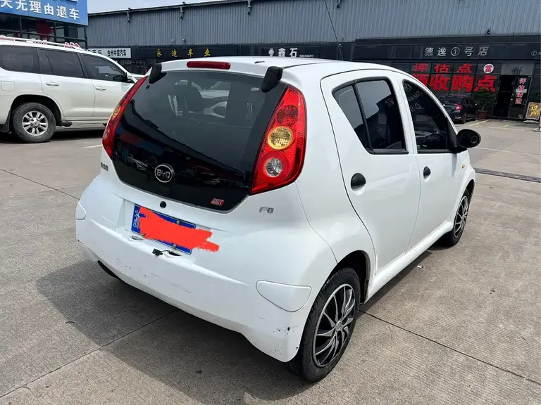 BYD F0 1.0 L AMT Xuan Cool