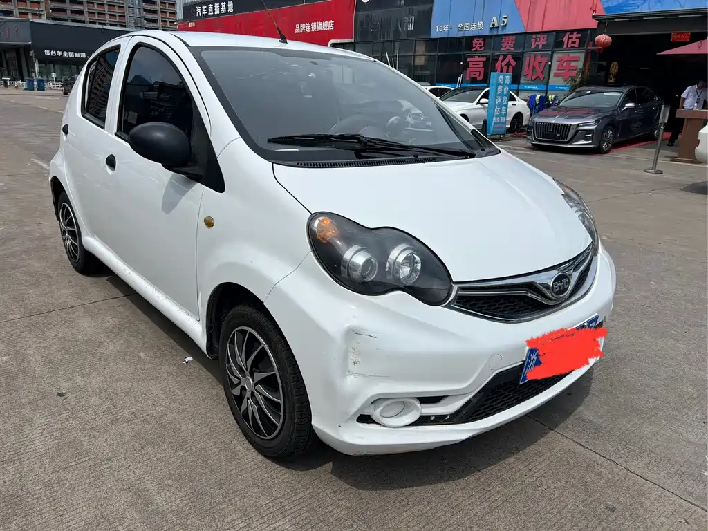 BYD F0 1.0 L AMT Xuan Cool