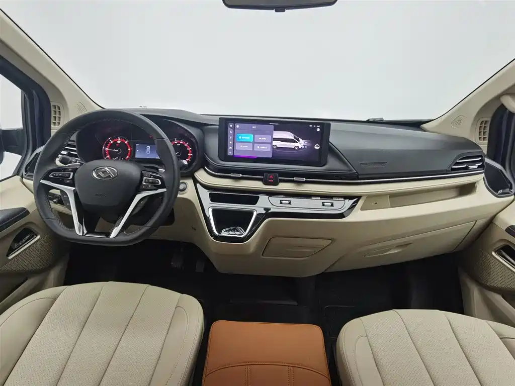 Xintu V70 新途V70 2025款 2.0 T 自动短轴低顶豪华版 7座