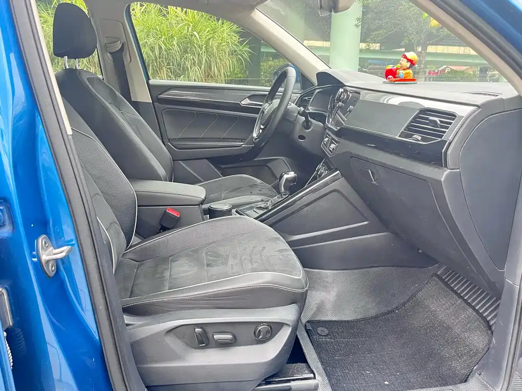 Tayron 330 TSI 2 WD Luxury Plus CN-VI