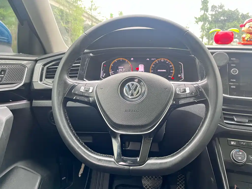 Tayron 330 TSI 2 WD Luxury Plus CN-VI