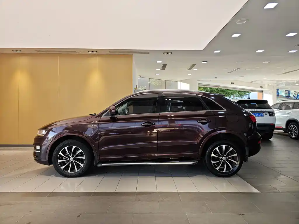 Zotye SR7 众泰SR7 2016款 1.5 T 手动魔方之路版 国V