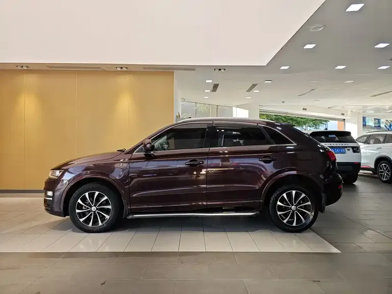 Zotye SR7 众泰SR7 2016款 1.5 T 手动魔方之路版 国V