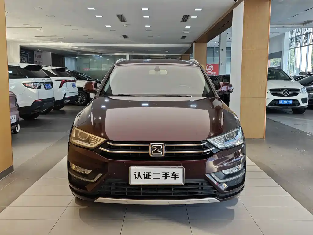 Zotye SR7 众泰SR7 2016款 1.5 T 手动魔方之路版 国V