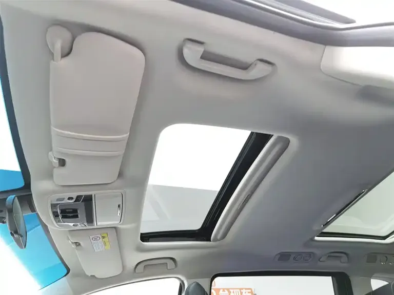 Honda Elysion 2.0 L Hybrid Luxury