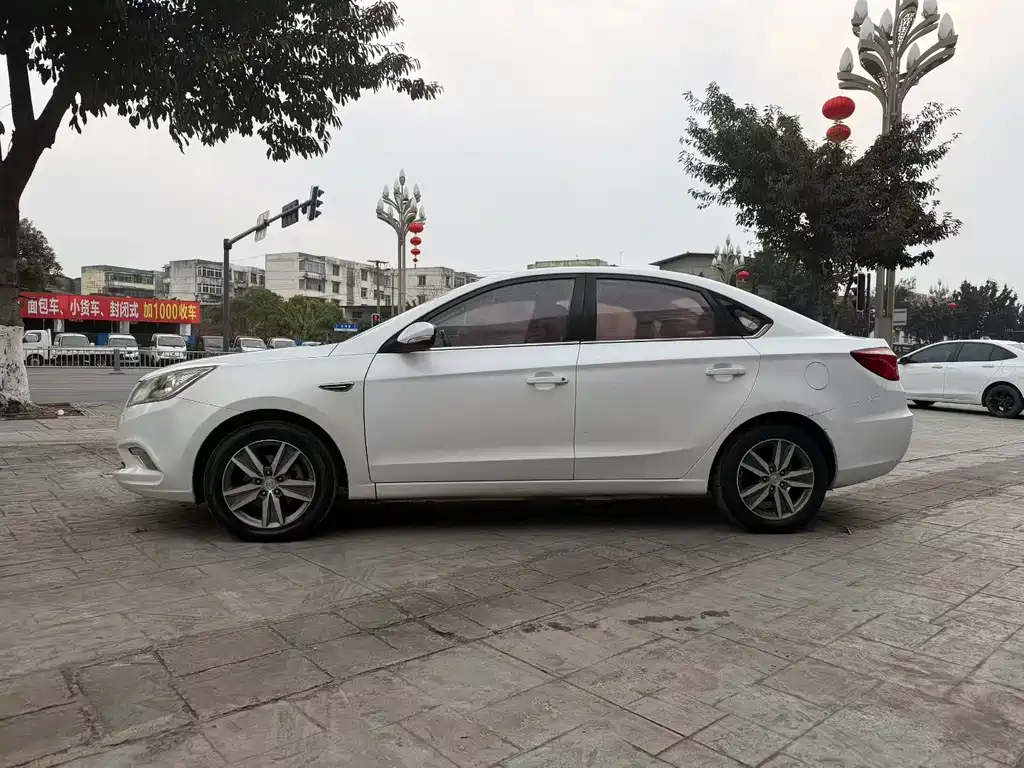 Eado 1.6 L Manual Style