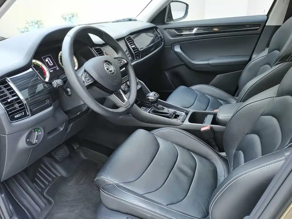 Kodiaq Facelift TSI330 5-seat 2 WD Luxury Enjoyment