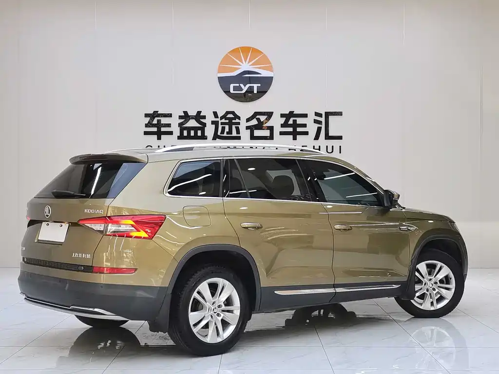 Kodiaq Facelift TSI330 5-seat 2 WD Luxury Enjoyment