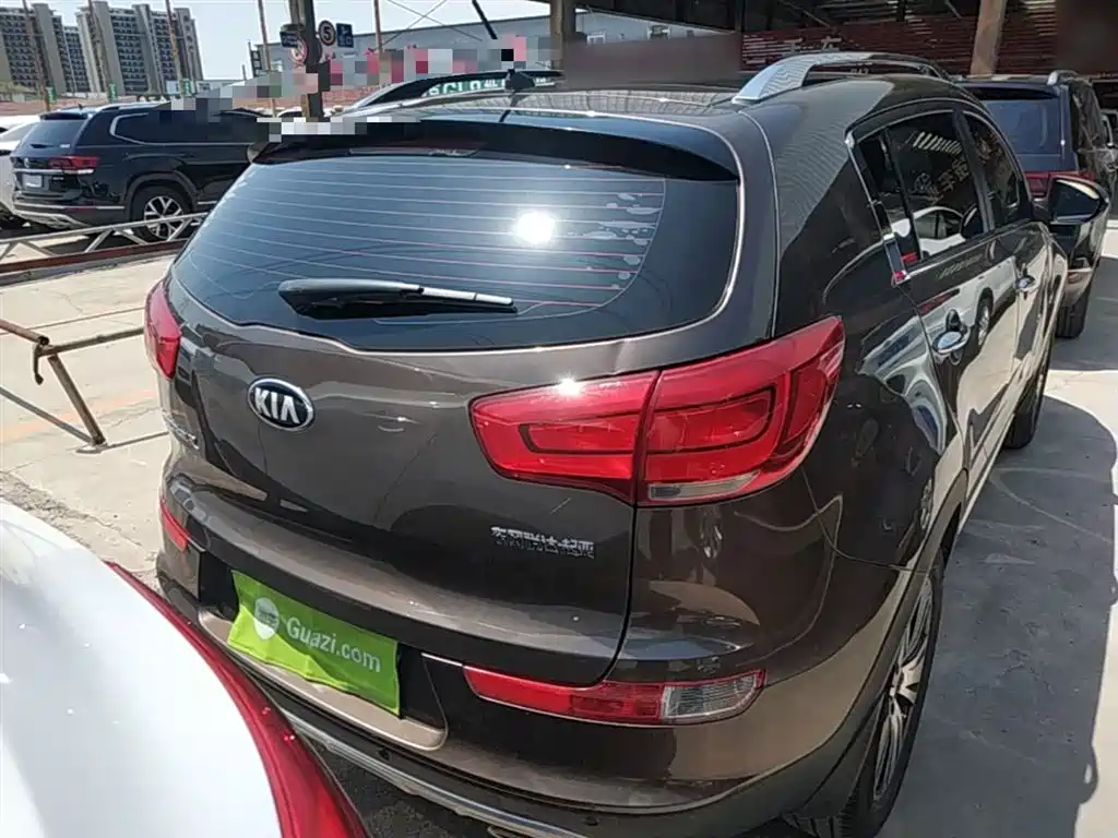 Sportage 2.0 L Auto 2 WD DLX