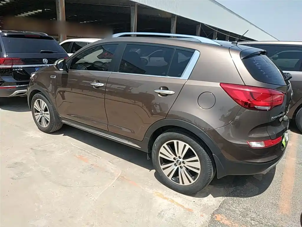 Sportage 2.0 L Auto 2 WD DLX