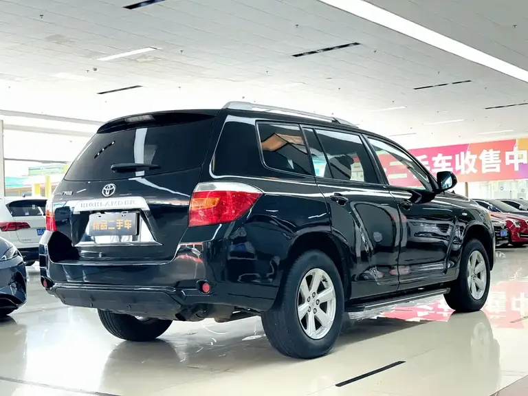 Toyota Highlander 2.7 L 2 WD 7-seat Elite