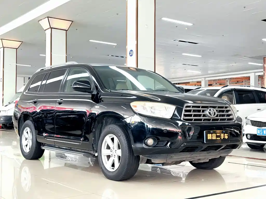 Highlander 2.7 L 2 WD 7-seat Elite