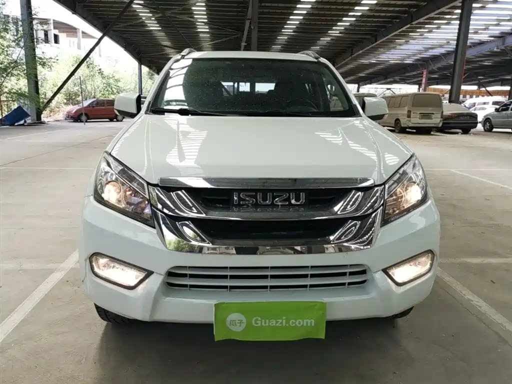 mu-X 2.5 T 2 WD Auto Cruise 7-seat