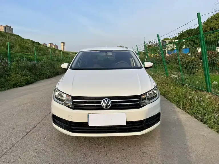 Volkswagen Santana 1.5 L Manual Style