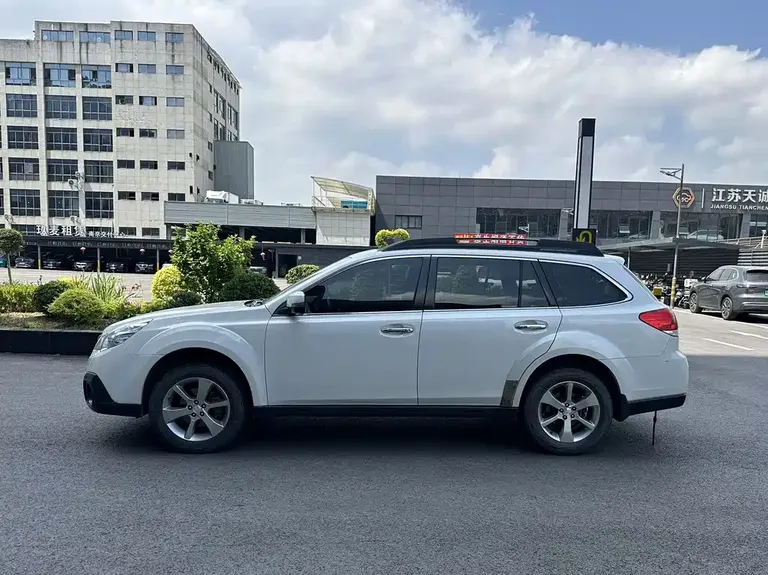 Subaru Outback 2.5 i Luxury
